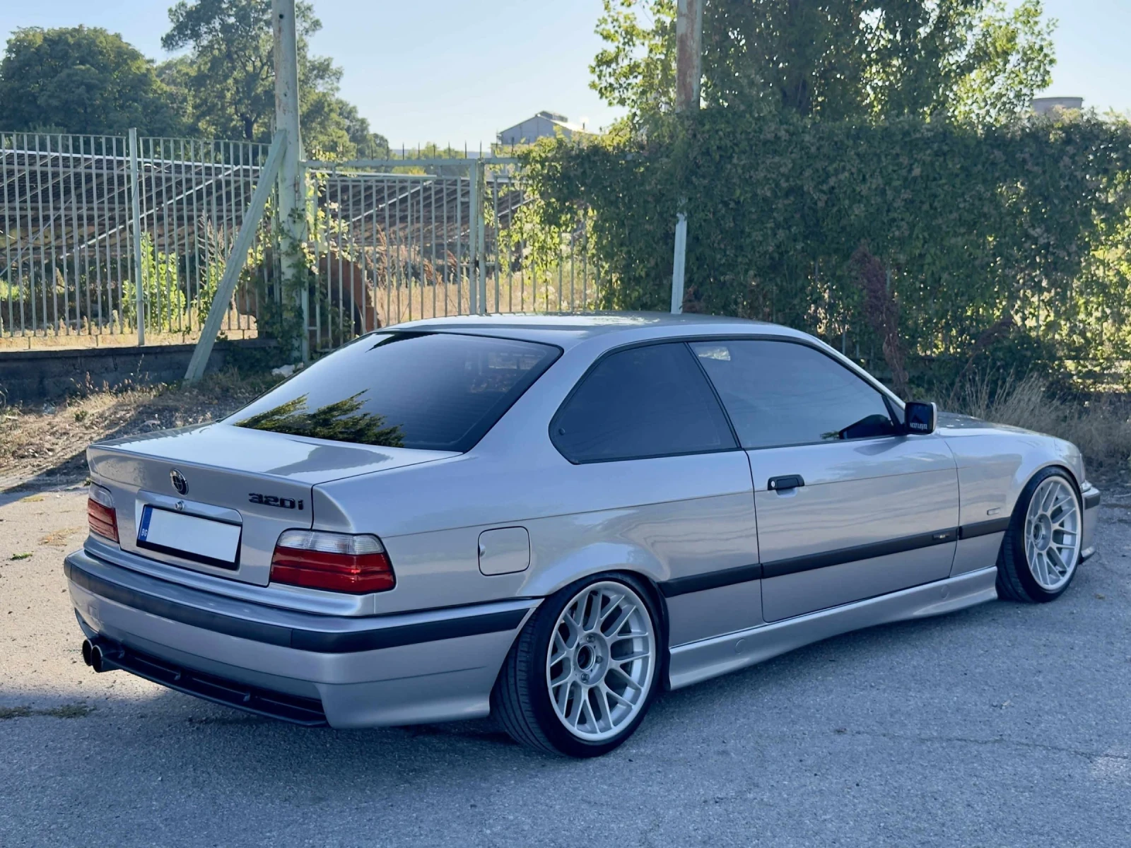 BMW 320, снимка 5 - Автомобили и джипове - 55767768
