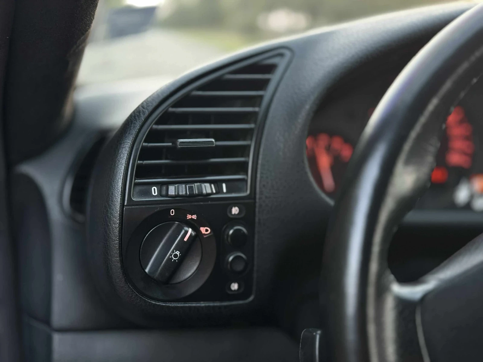 BMW 320, снимка 9 - Автомобили и джипове - 55767768