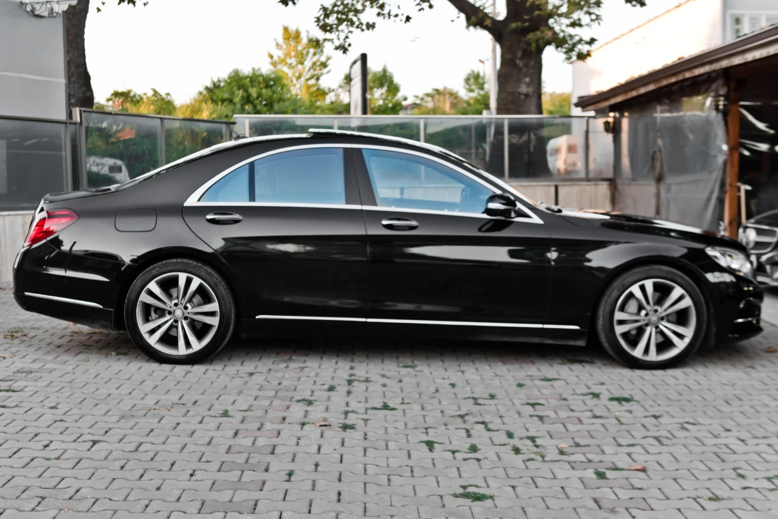 Mercedes-Benz S 350 AMG/7G/4M/360/PANO/FULL, снимка 8 - Автомобили и джипове - 55989395