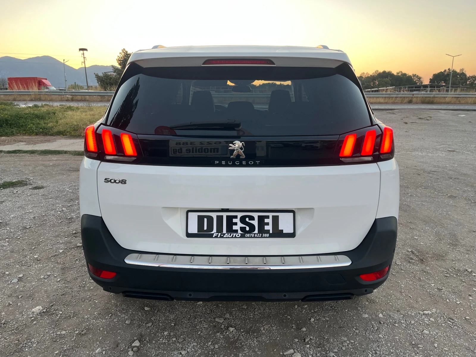 Peugeot 5008 1.6HDI-120-7места-КАМЕРА-ИТАЛИЯ, снимка 10 - Автомобили и джипове - 55996880