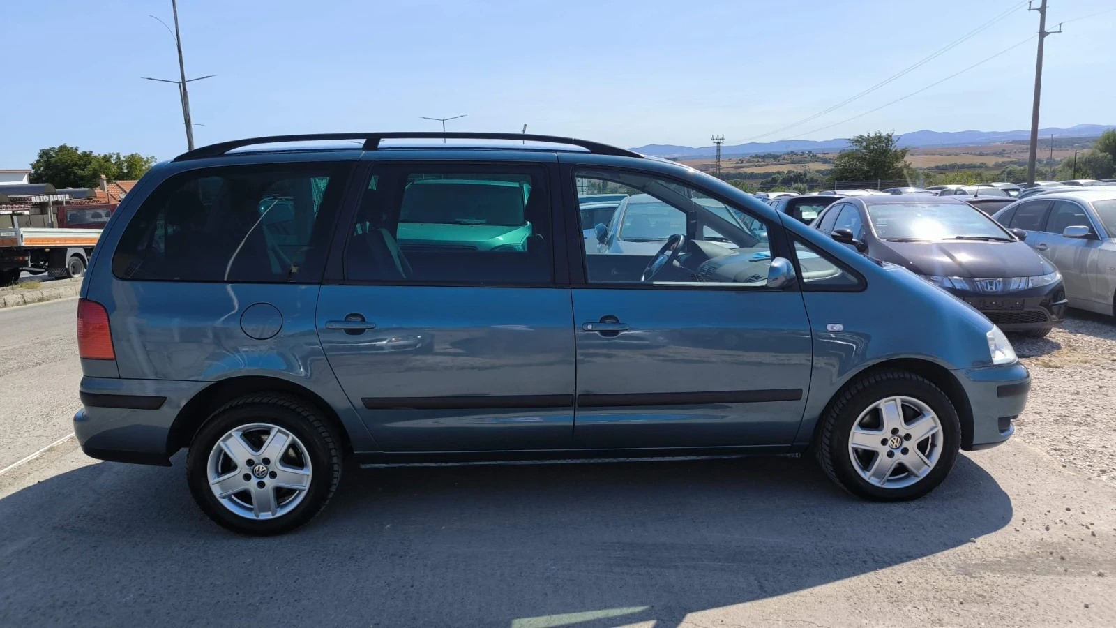 VW Sharan 2.8i, снимка 4 - Автомобили и джипове - 56007580