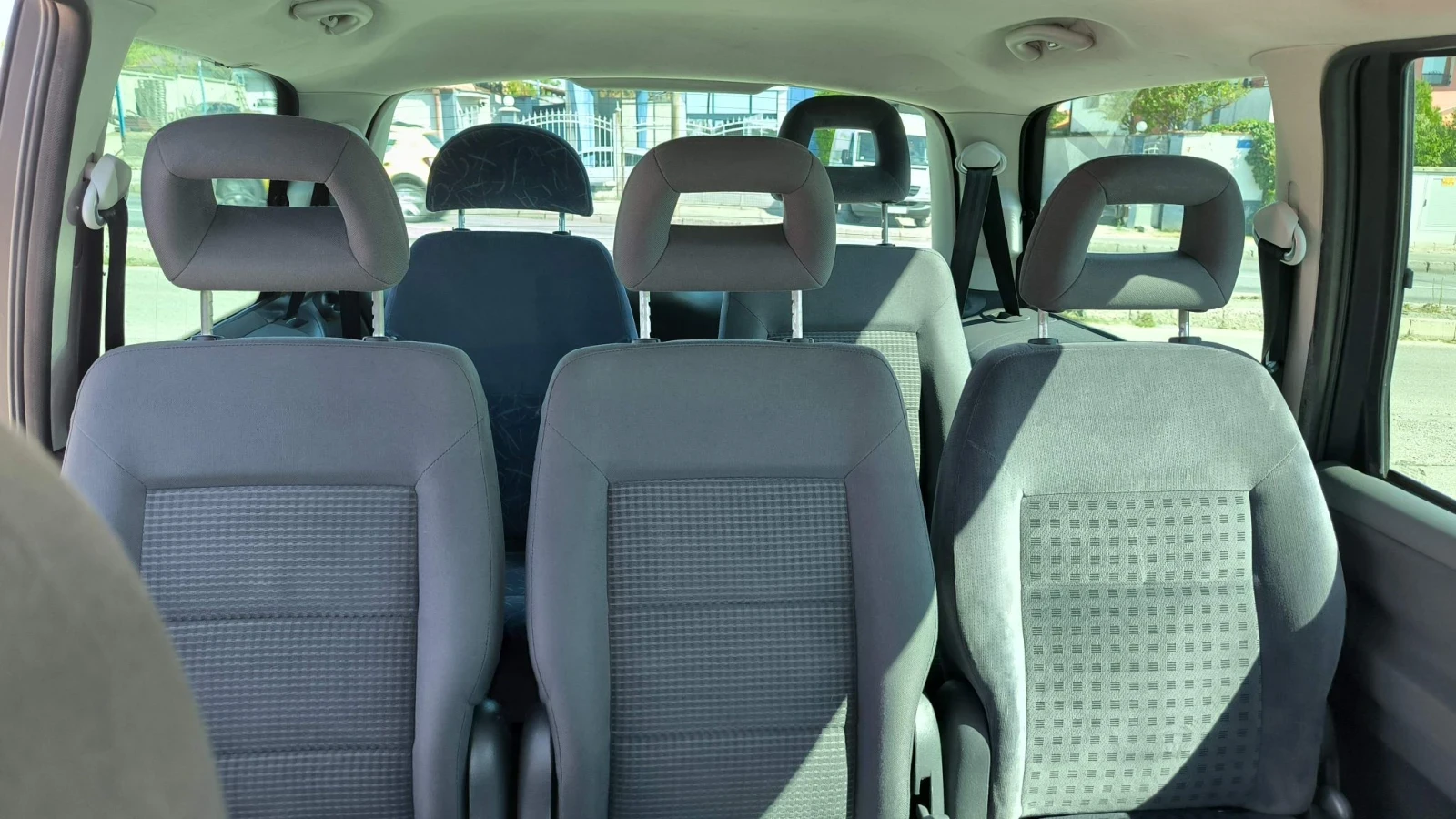 VW Sharan 2.8i, снимка 12 - Автомобили и джипове - 56007580