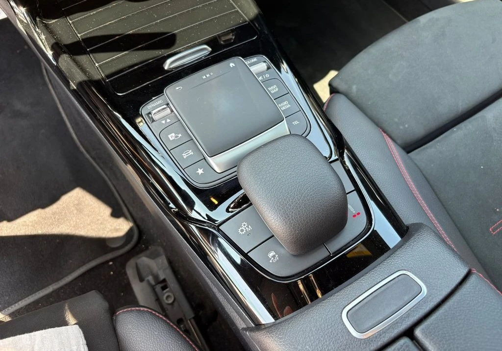 Mercedes-Benz CLA 45 AMG S 4Matic+ Shooting Brake, снимка 10 - Автомобили и джипове - 56073454