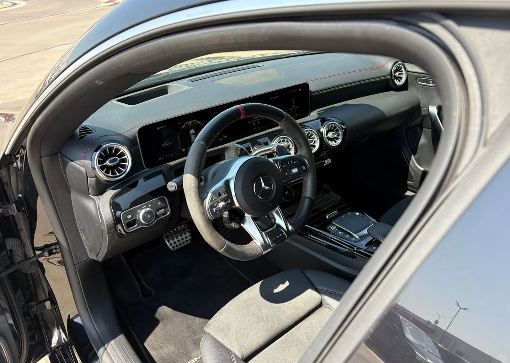 Mercedes-Benz CLA 45 AMG S 4Matic+ Shooting Brake, снимка 7 - Автомобили и джипове - 56073454