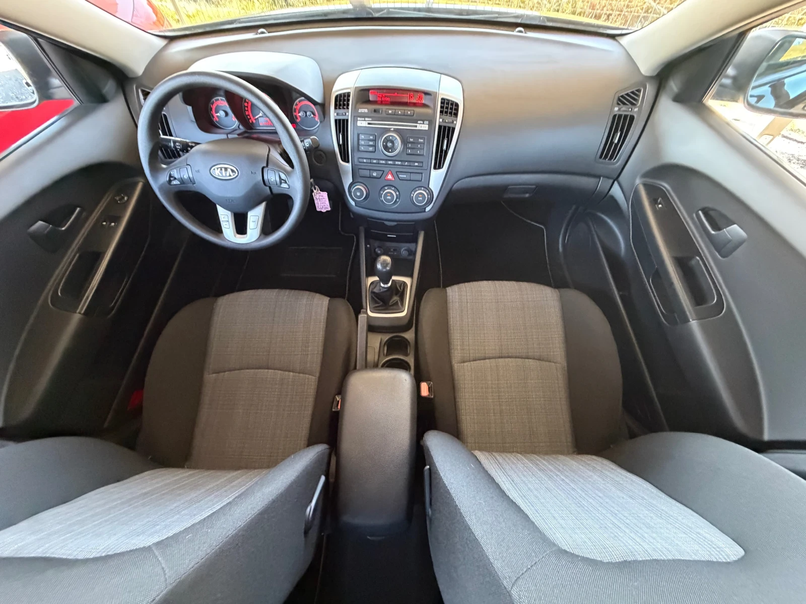 Kia Ceed 1.4* REALNI KM* KLIMA | Mobile.bg � ����������� 10