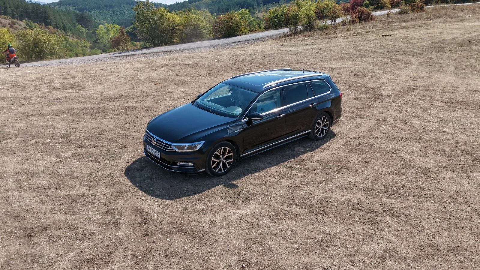 VW Passat R-Line  DIGITAL   190Кс 4х4, снимка 10 - Автомобили и джипове - 56156407
