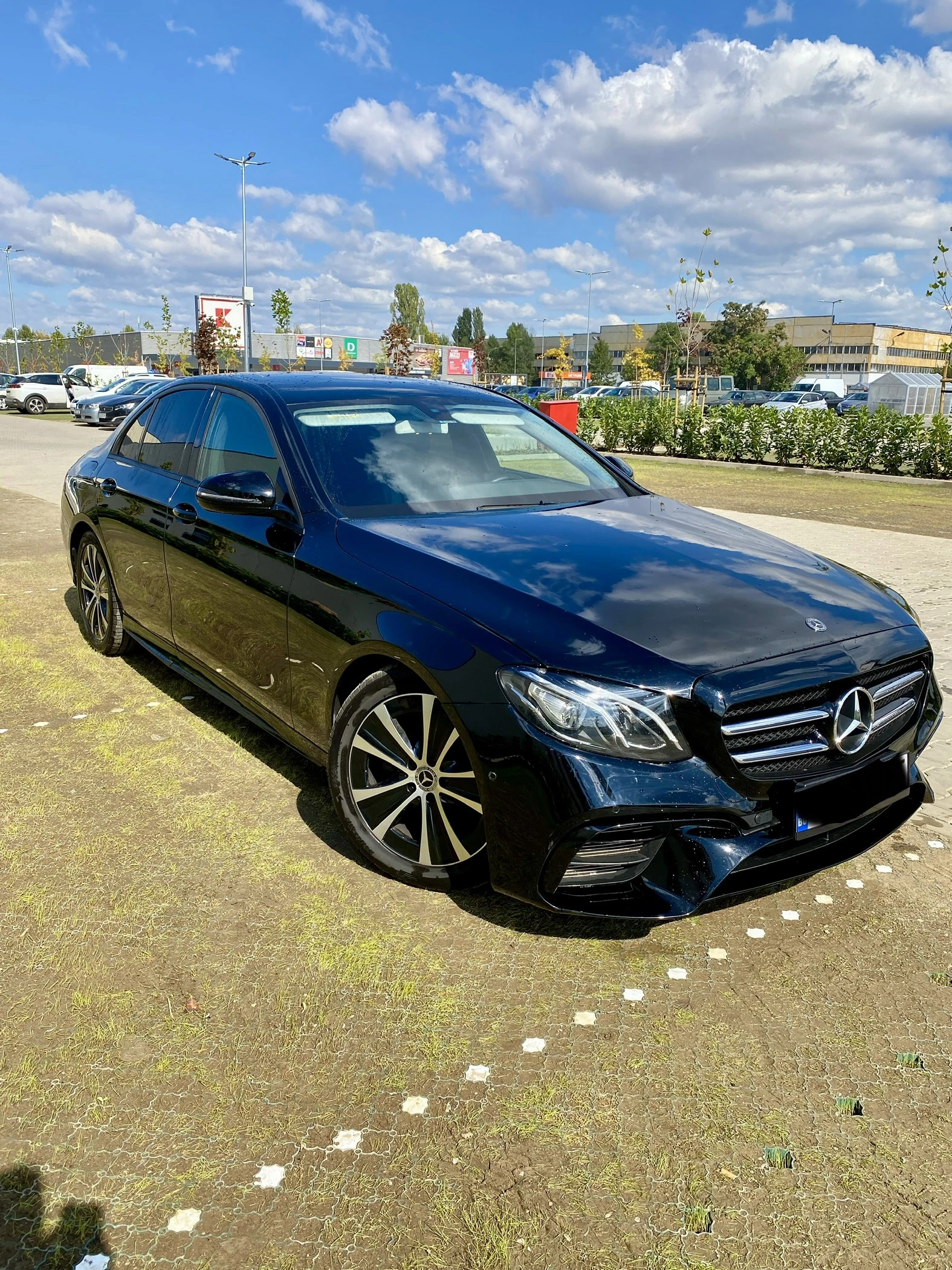 Mercedes-Benz E 200, снимка 3 - Автомобили и джипове - 56352319
