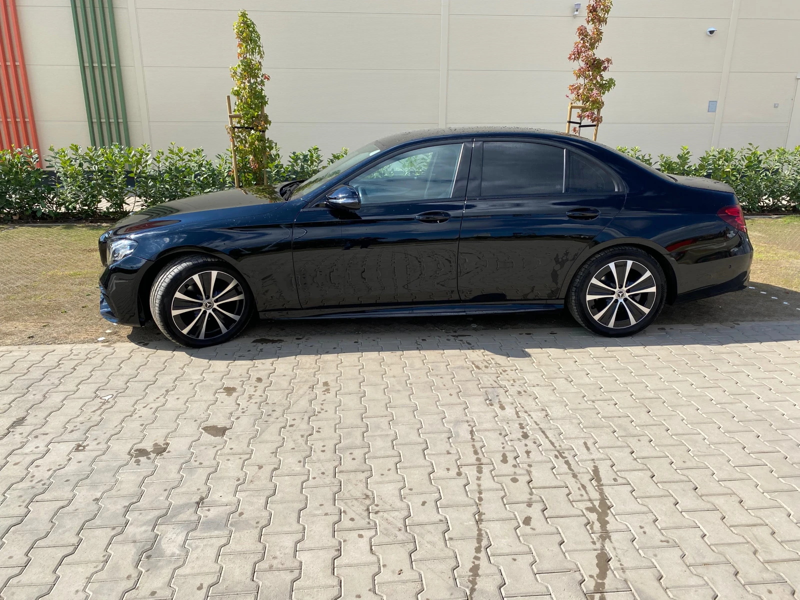 Mercedes-Benz E 200, снимка 7 - Автомобили и джипове - 56352319