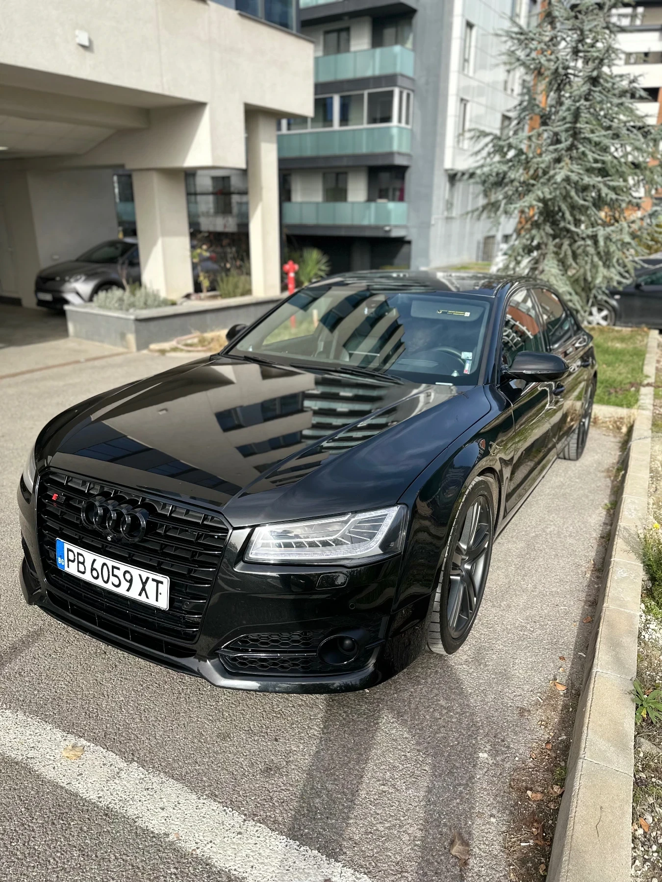Audi A8, снимка 5 - Автомобили и джипове - 56461403
