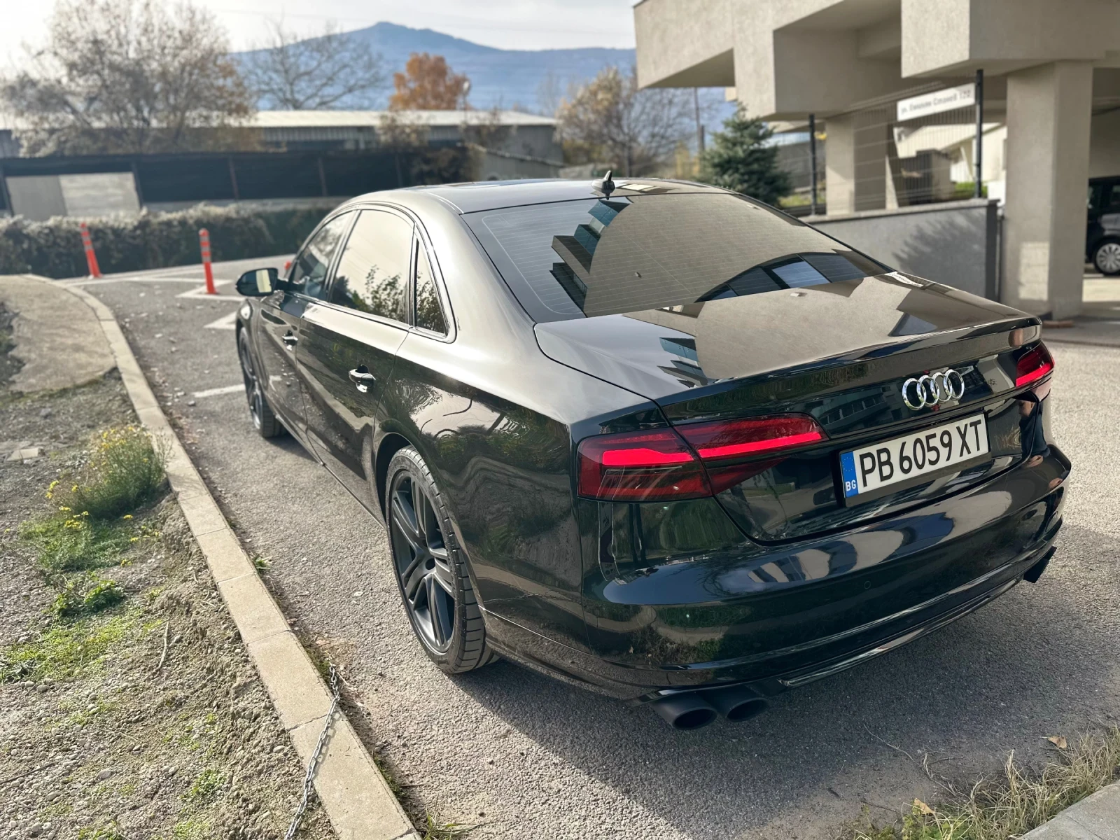 Audi A8, снимка 4 - Автомобили и джипове - 56461403