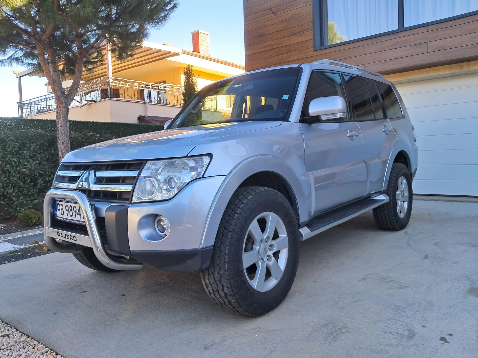Mitsubishi Pajero 3.2 DI-DC--167000км.ПЪЛНА СЕРВИЗНА ИСТОРИЯ, снимка 1
