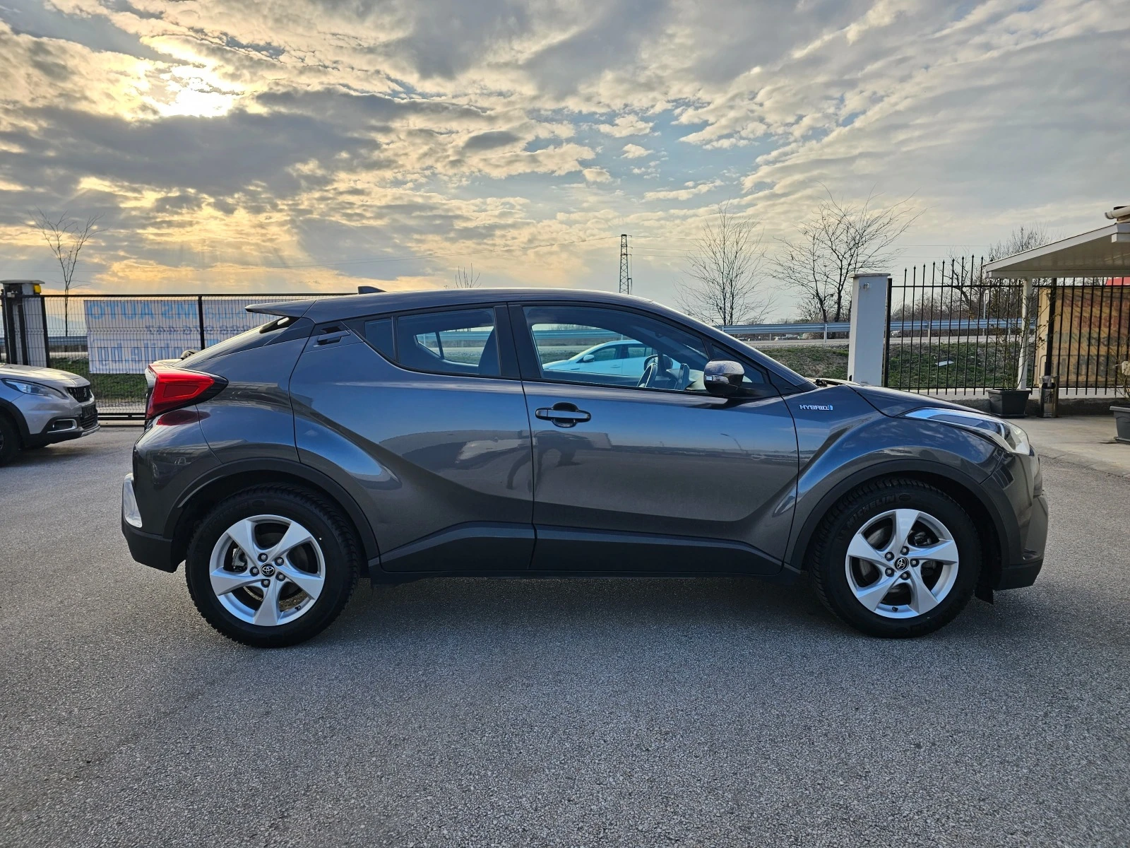 Toyota C-HR  1.8i HYBRID EVRO 6B - изображение 6