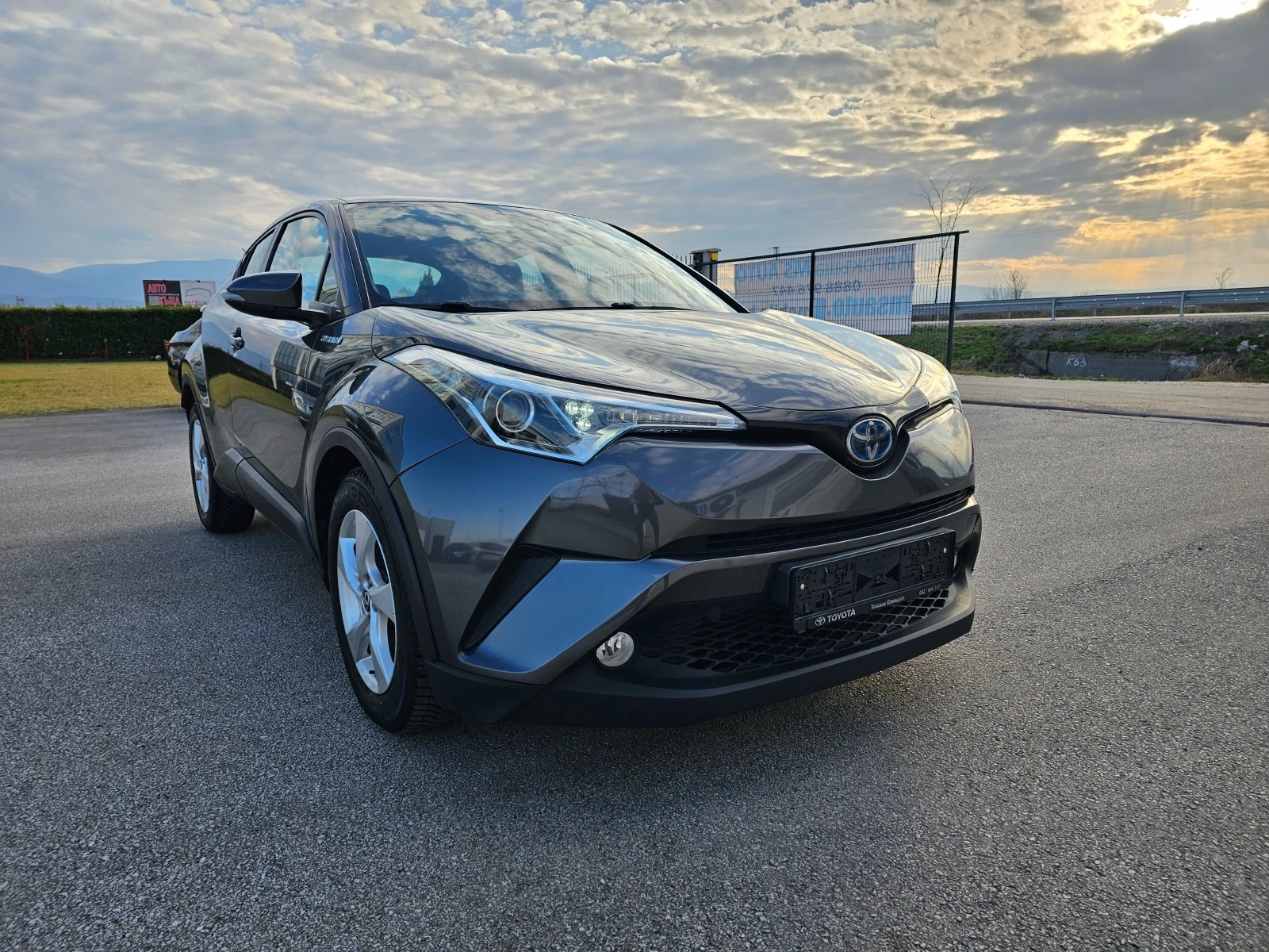 Toyota C-HR  1.8i HYBRID EVRO 6B - изображение 7