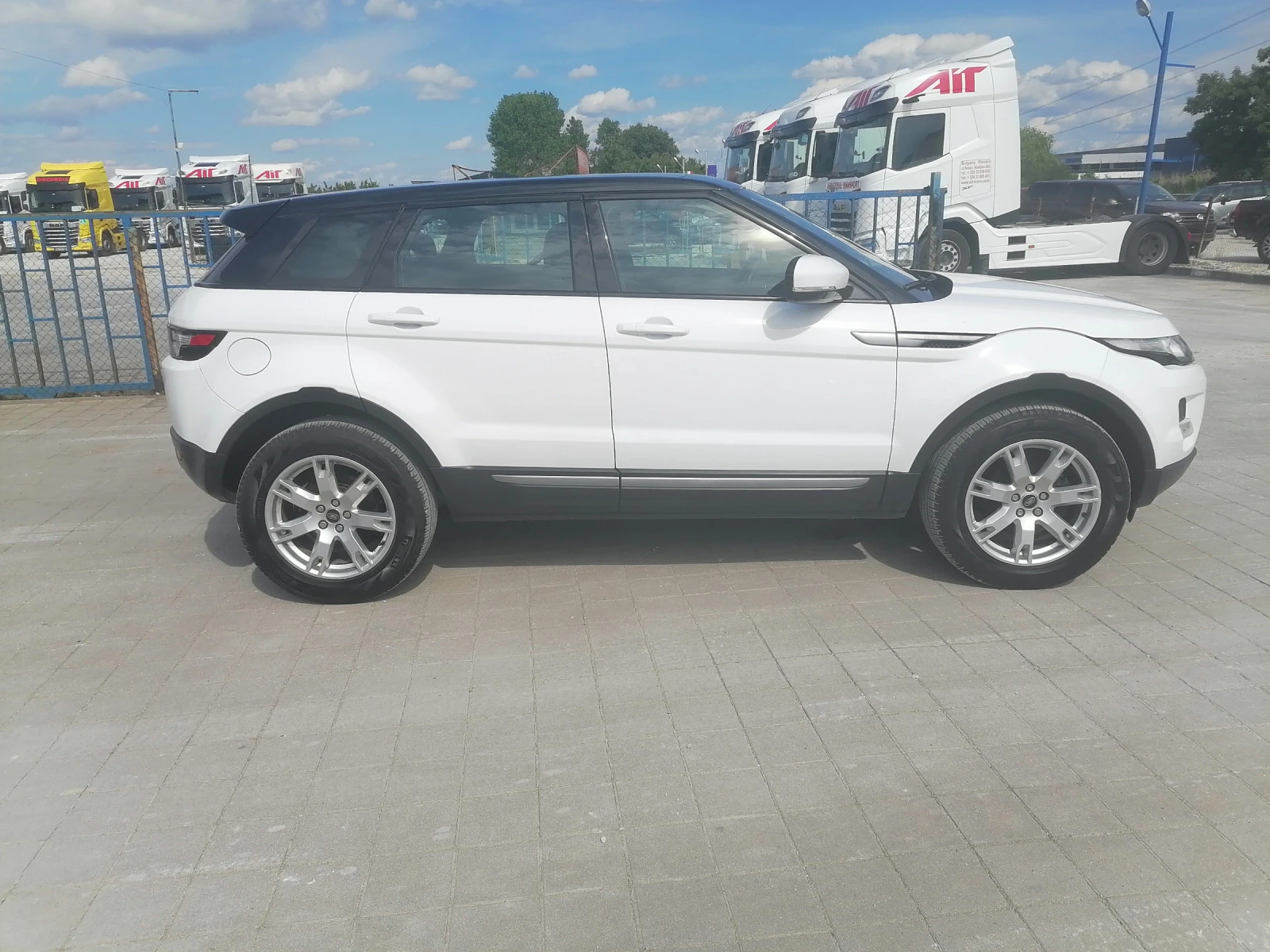 Land Rover Range Rover Evoque 2.2d+ 150кс+ 4х4+ Камера+ Панорама+ Навигация+ Xen - изображение 7