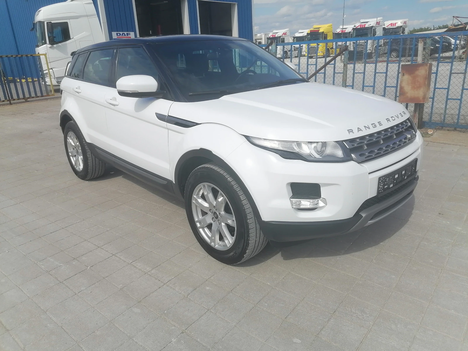 Land Rover Range Rover Evoque 2.2d+ 150кс+ 4х4+ Камера+ Панорама+ Навигация+ Xen - изображение 8