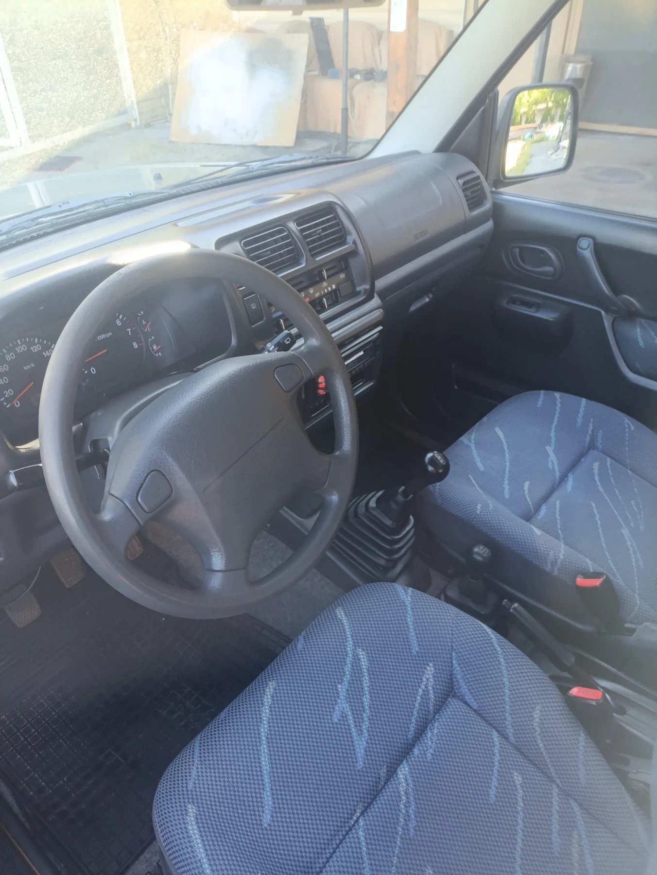 Suzuki Jimny 1.3ie, снимка 10 - Автомобили и джипове - 54729892