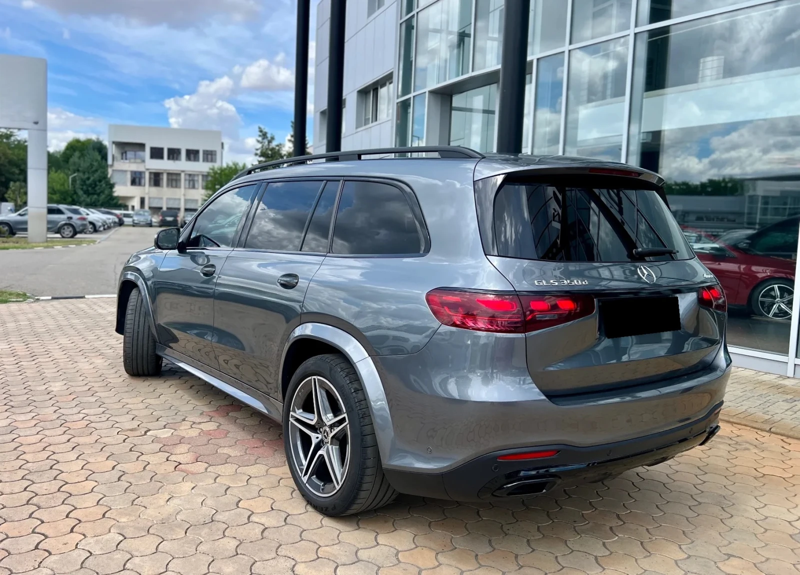 Mercedes-Benz GLS 350 d 4Matic AMG-Line, снимка 3 - Автомобили и джипове - 55446988