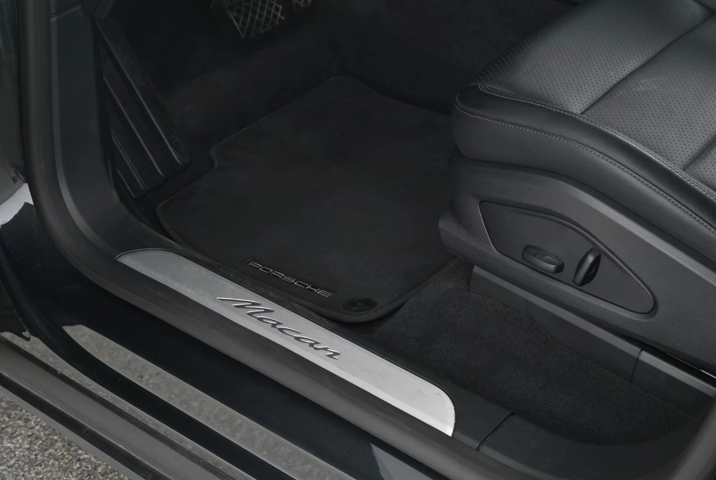 Porsche Macan 100 kWh / ELECTRIC SPORT SOUND / PANO / PASM/ 360/ | Mobile.bg � ����������� 9