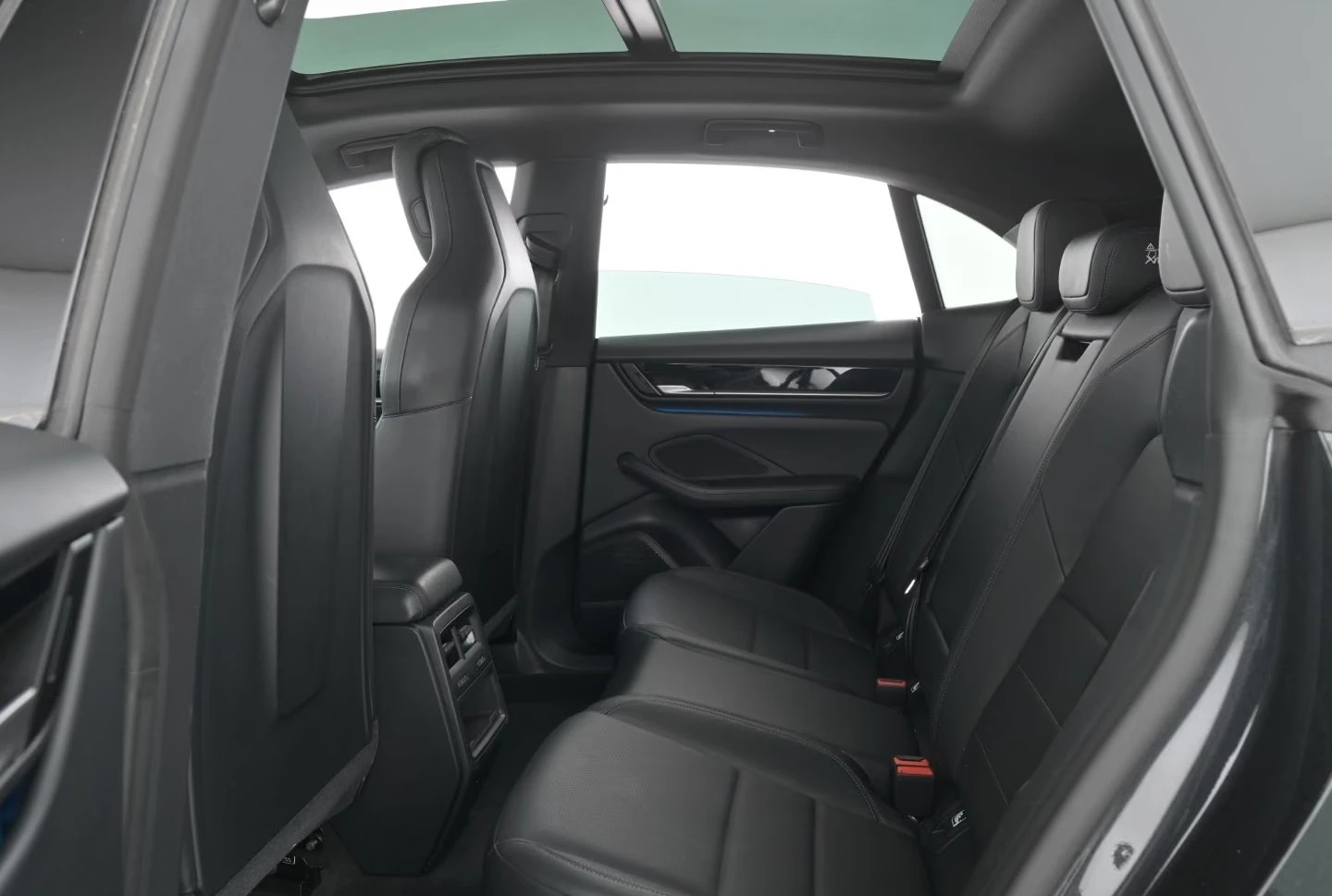 Porsche Macan 100 kWh / ELECTRIC SPORT SOUND / PANO / PASM/ 360/ | Mobile.bg � ����������� 17