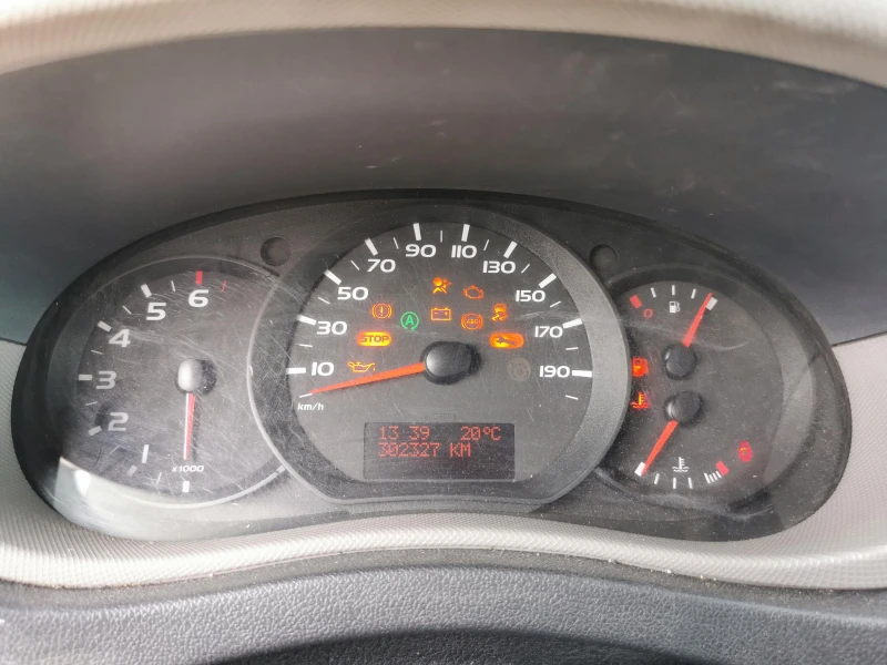 Renault Master, снимка 8 - Бусове и автобуси - 49662827