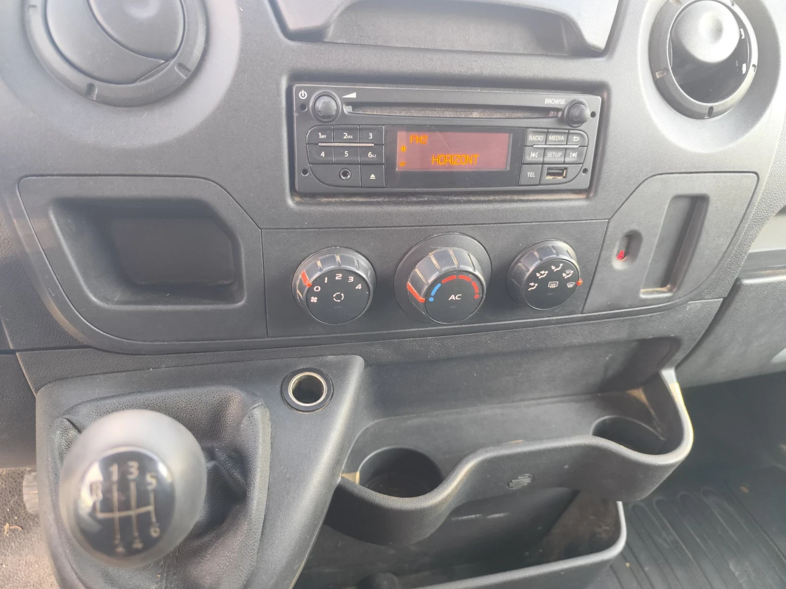 Nissan NV400  - изображение 8