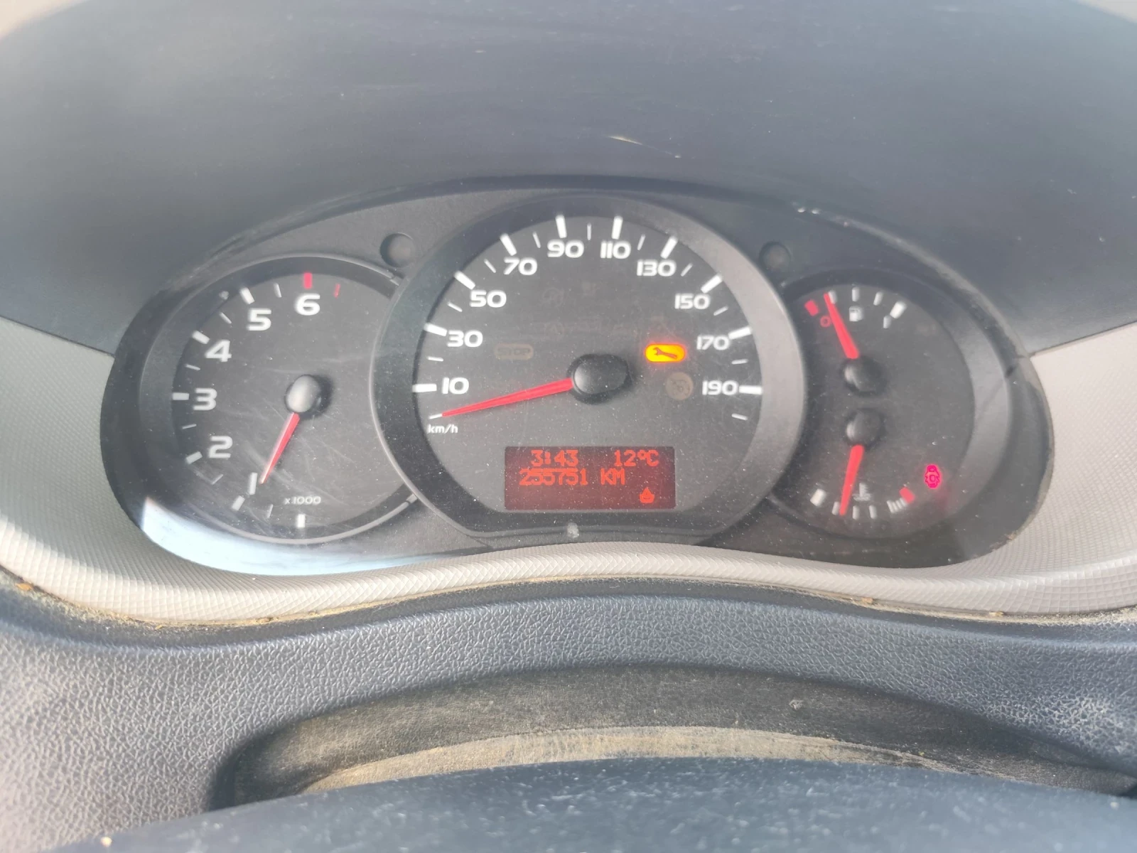 Nissan NV400  - изображение 7