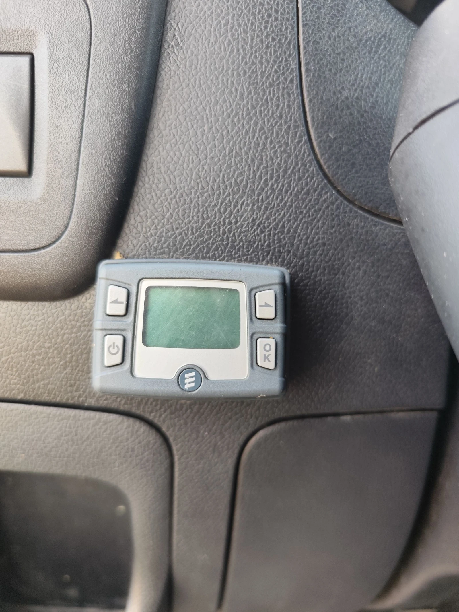 Nissan NV400  - изображение 6