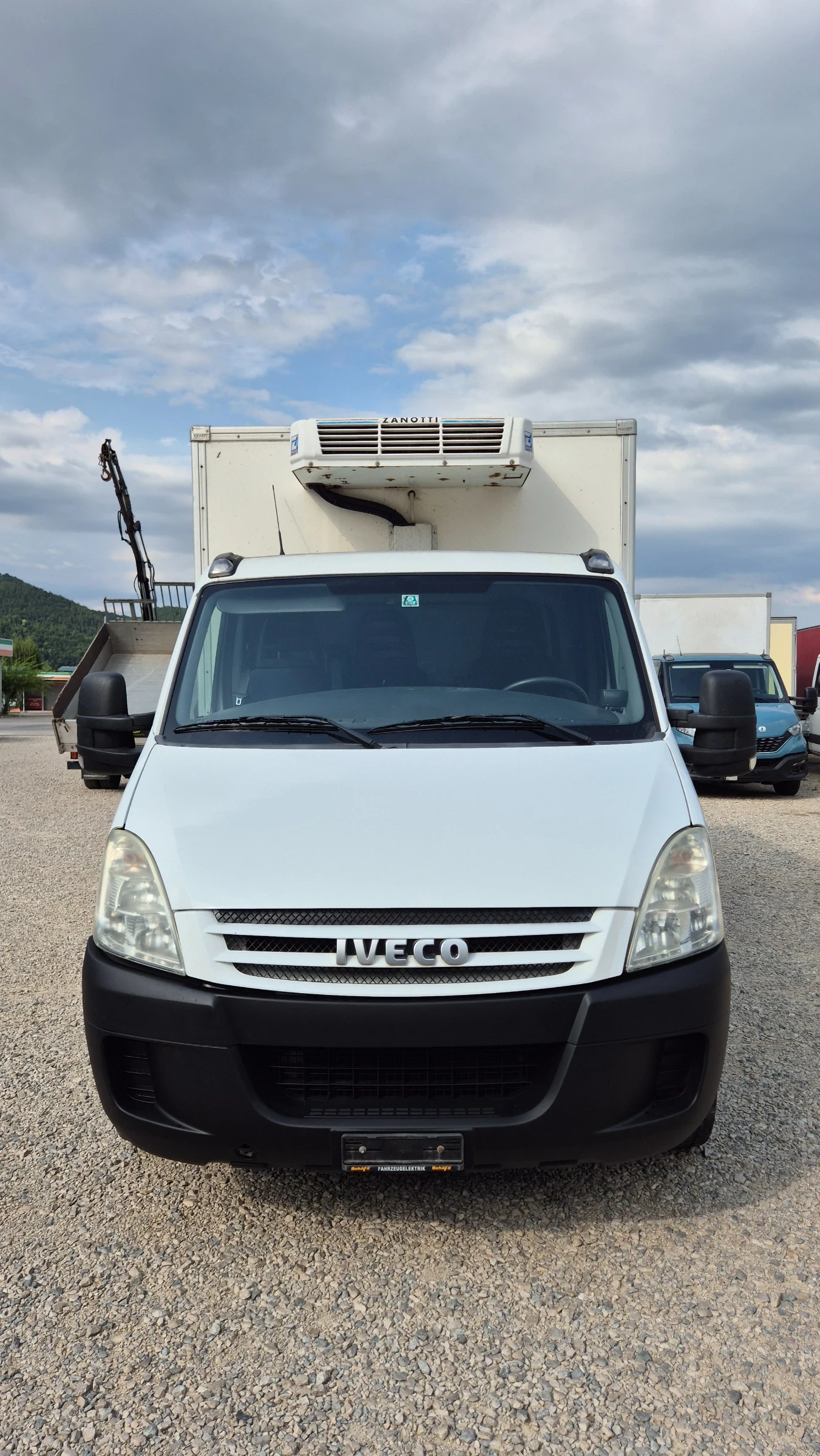 Iveco Daily 35s18* ХЛАДИЛЕН* ТОК* БОРД* КЛИМАТИК* ШВЕЙЦАРИЯ*  - изображение 2