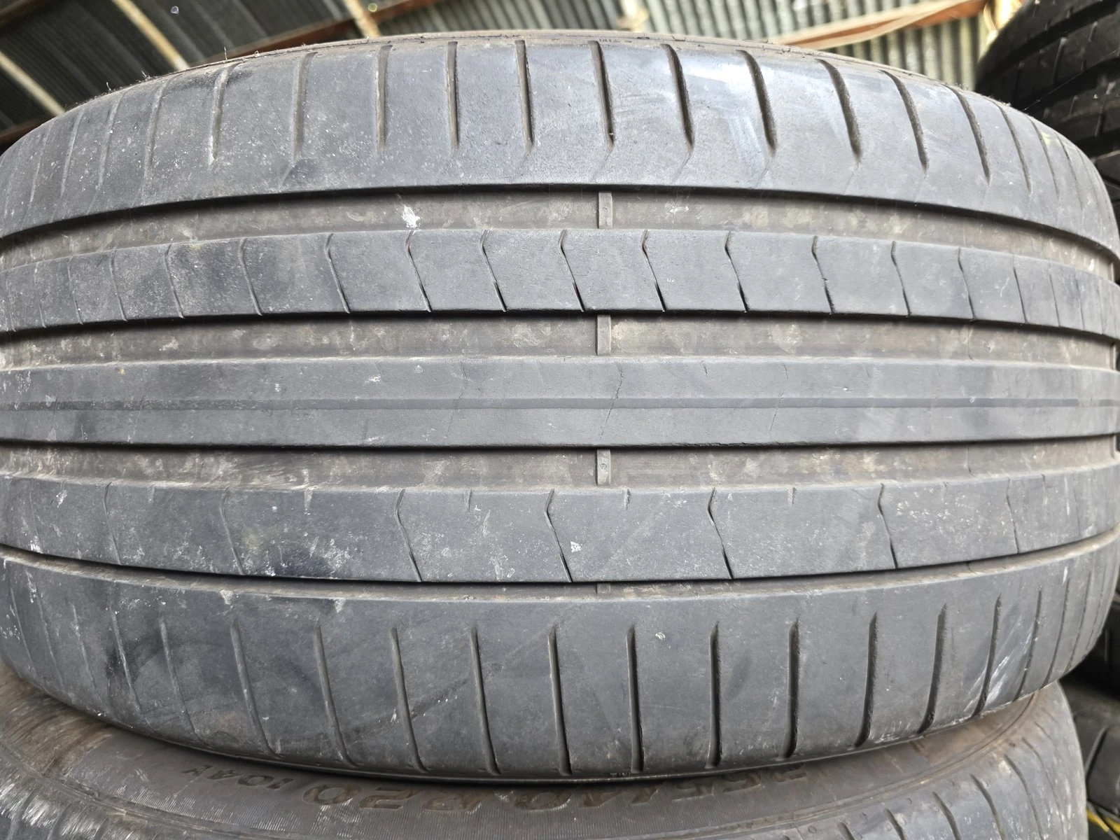 Гуми Летни 265/40R20, снимка 4 - Гуми и джанти - 56735461