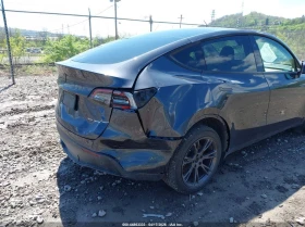 Tesla Model Y Long Range Dual Motor All-Wheel Drive, снимка 6
