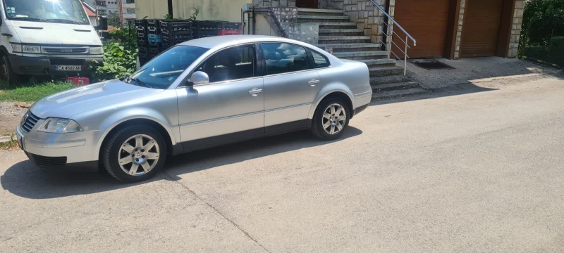 VW Passat, снимка 11 - Автомобили и джипове - 46959884