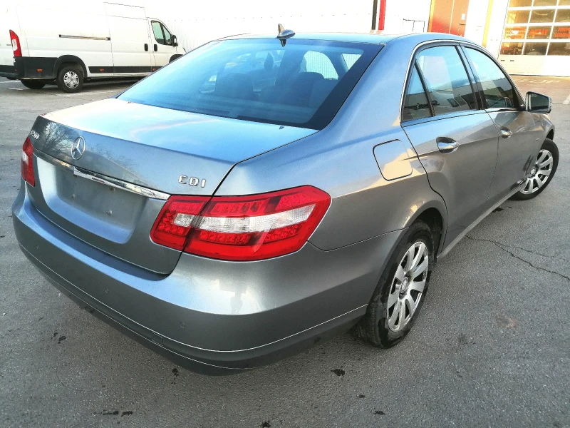 Mercedes-Benz E 200 2.2CDI 200, снимка 5 - Автомобили и джипове - 49027222