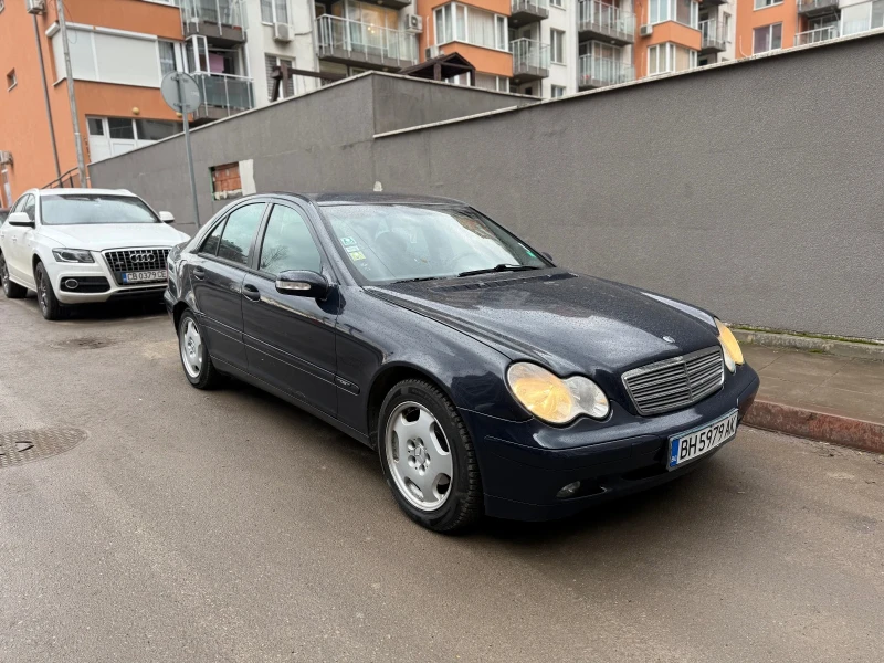 Mercedes-Benz C 220 2.2 CDI Автоматик , снимка 2 - Автомобили и джипове - 49305960