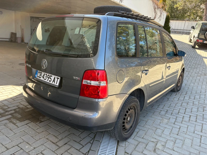 VW Touran, снимка 3 - Автомобили и джипове - 49413628