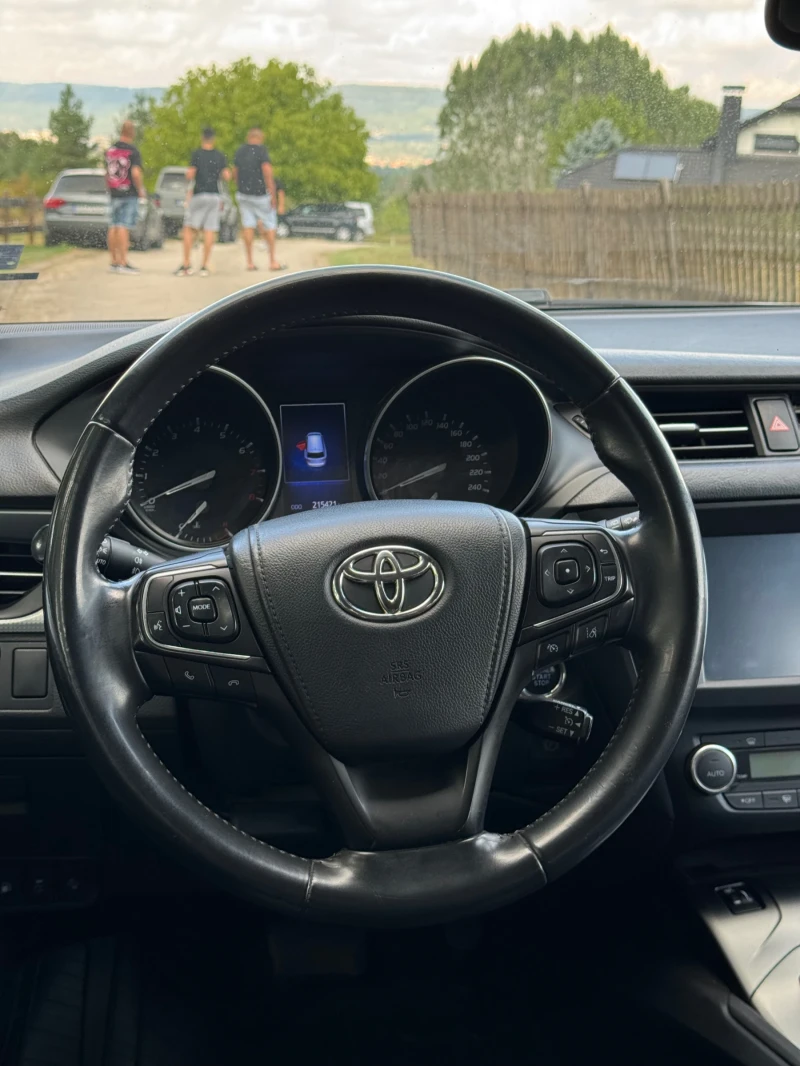 Toyota Avensis 1.8vvti, снимка 10 - Автомобили и джипове - 53068607