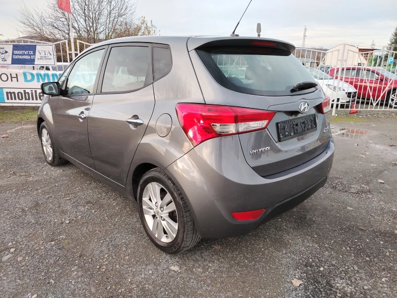 Hyundai Ix20 1.6 - 126 / БЕНЗИН / АВТОМАТИК / НАВИ / ПАНОРАМА/, снимка 7 - Автомобили и джипове - 52552738