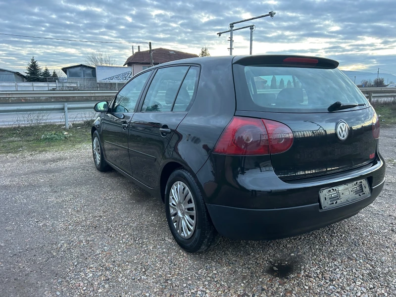 VW Golf 1.6, снимка 5 - Автомобили и джипове - 52693764