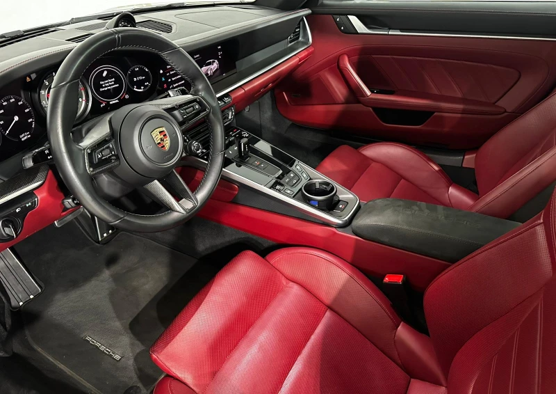 Porsche 911 Turbo S 992* Carbon* Akrapovic* Lift* Вентилация, снимка 6 - Автомобили и джипове - 52848299