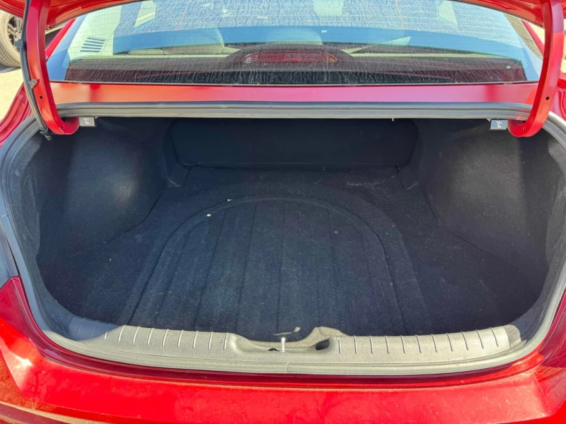 Hyundai Elantra * Preferred * CARFAX * БЕЗ ПЪРВОНАЧАЛНА ВНОСКА, снимка 14 - Автомобили и джипове - 53053909