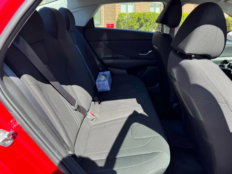 Hyundai Elantra * Preferred * CARFAX * БЕЗ ПЪРВОНАЧАЛНА ВНОСКА, снимка 13 - Автомобили и джипове - 53053909