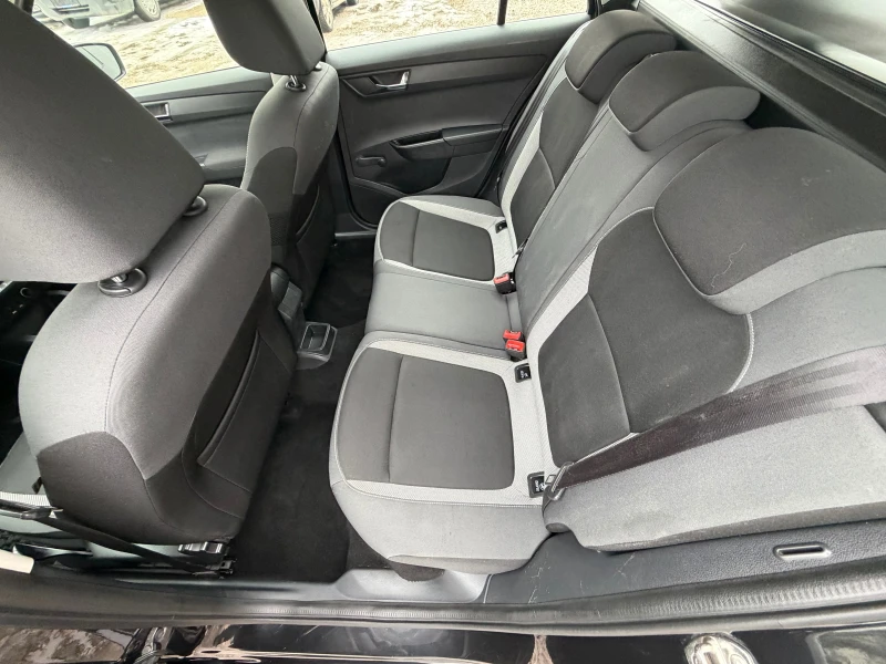 Skoda Fabia 1.4TDI* AMBIENTE* LED* EVRO6* , снимка 9 - Автомобили и джипове - 53385463