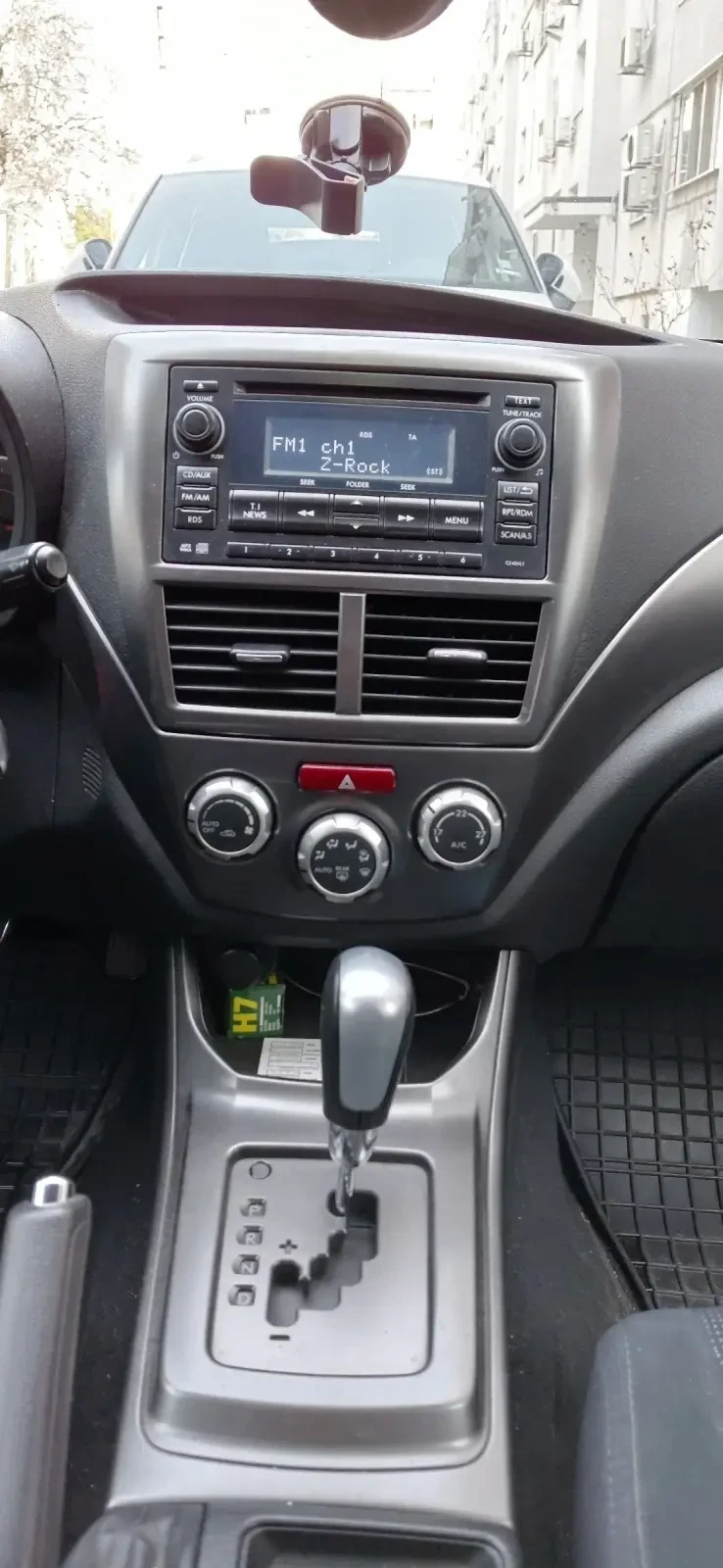 Subaru Impreza 1.5 , 107кс., снимка 11 - Автомобили и джипове - 53756594