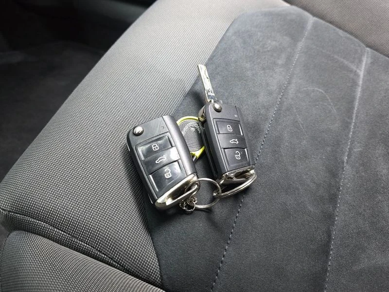 VW Golf 1.4 Automatic, снимка 16 - Автомобили и джипове - 56039422