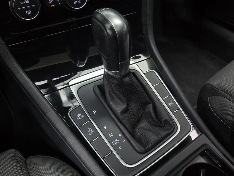 VW Golf 1.4 Automatic, снимка 9 - Автомобили и джипове - 56039422