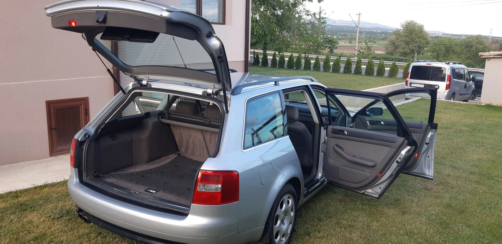 Audi A6 2.4- V6-170 кс-Бензин - изображение 9