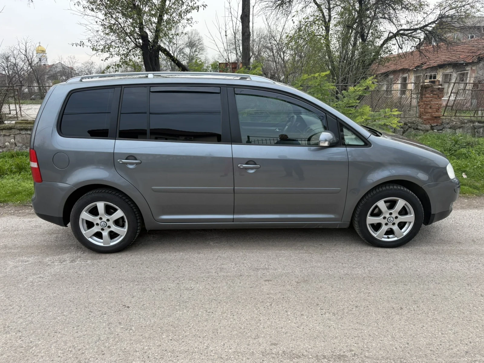 VW Touran  - изображение 4