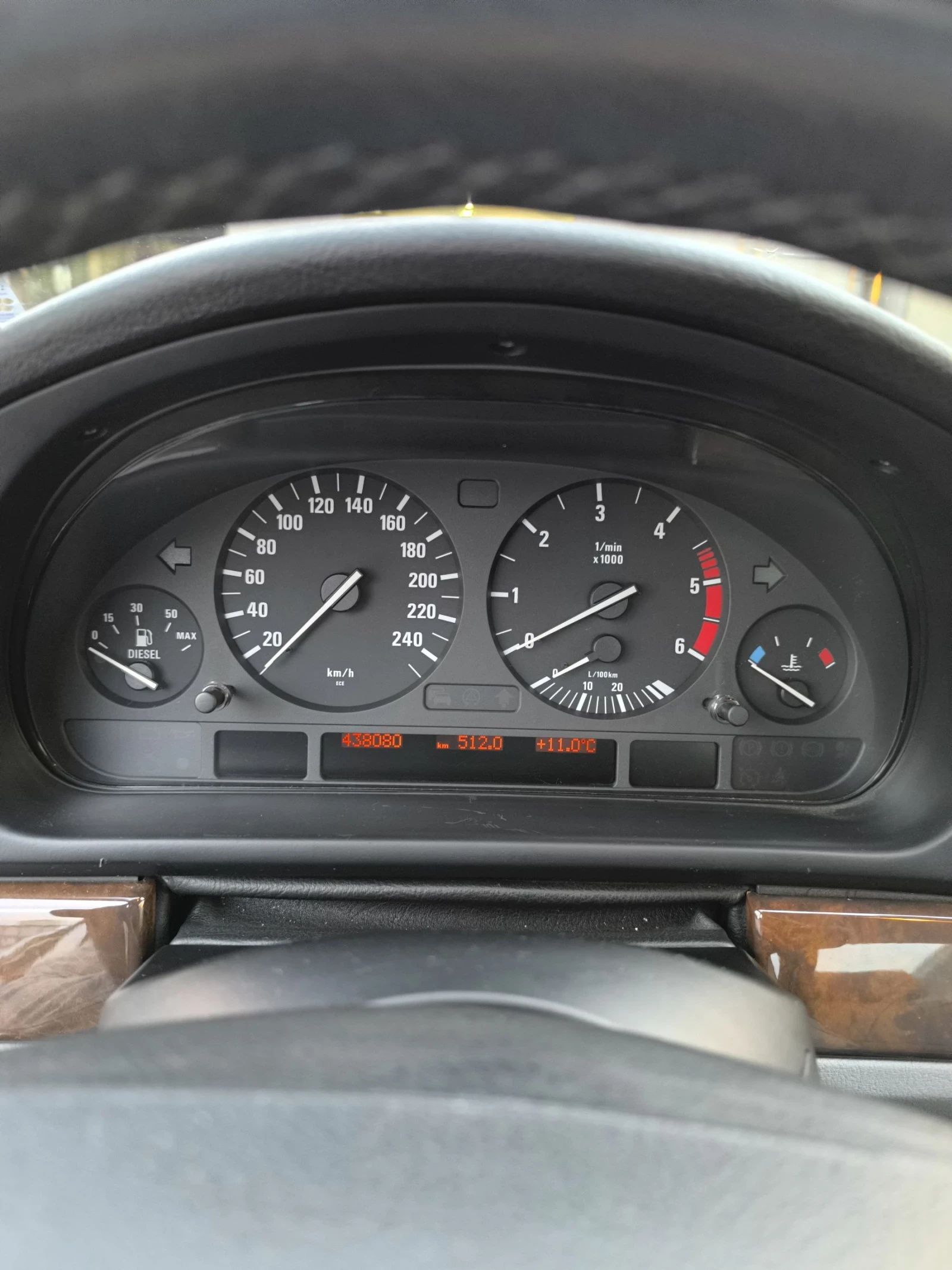 BMW 530  - изображение 8