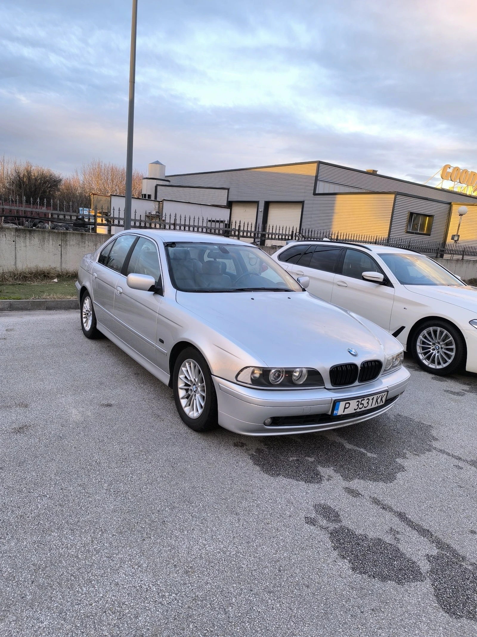 BMW 530