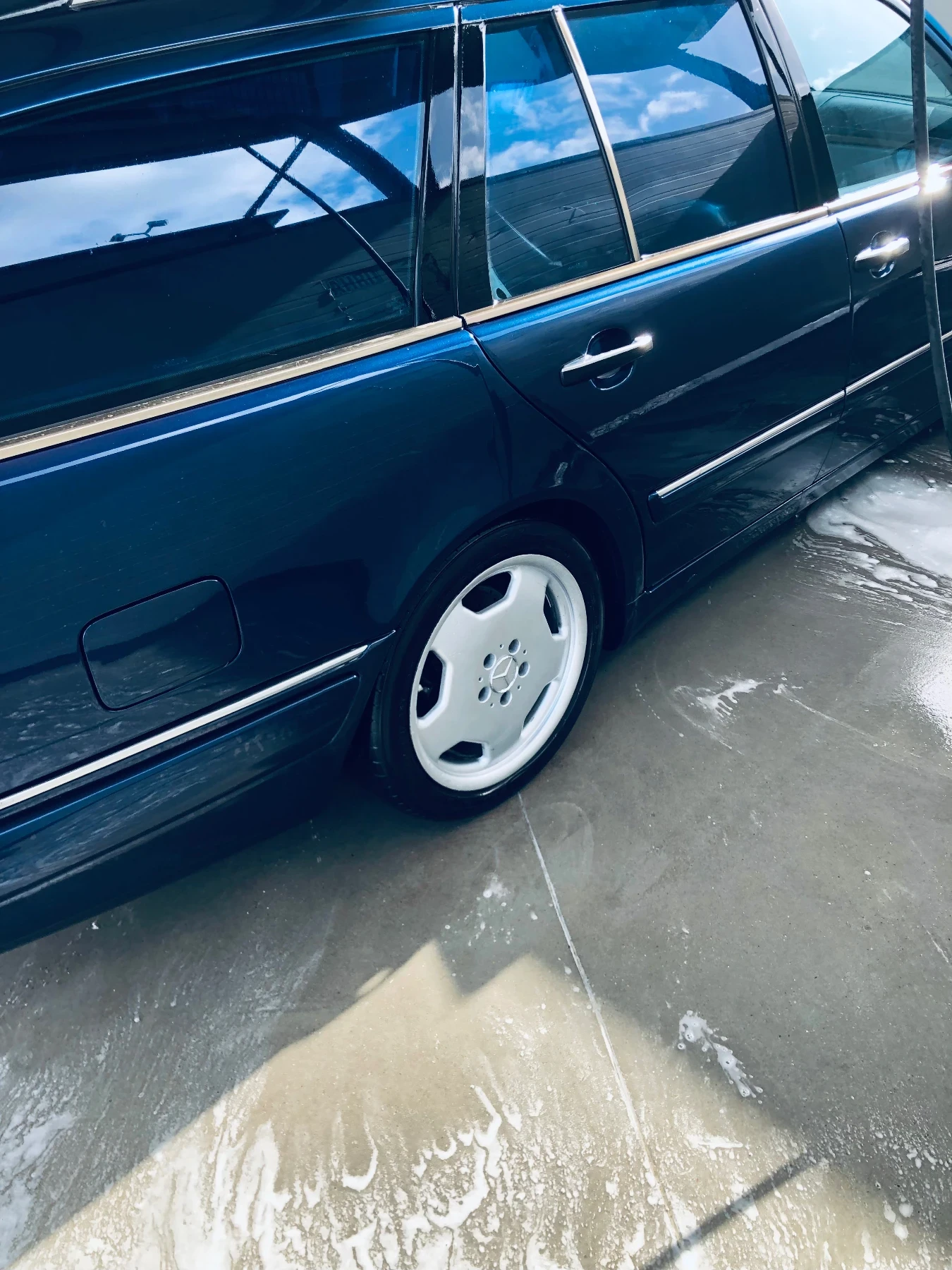 Mercedes-Benz E 420, снимка 3 - Автомобили и джипове - 54656123
