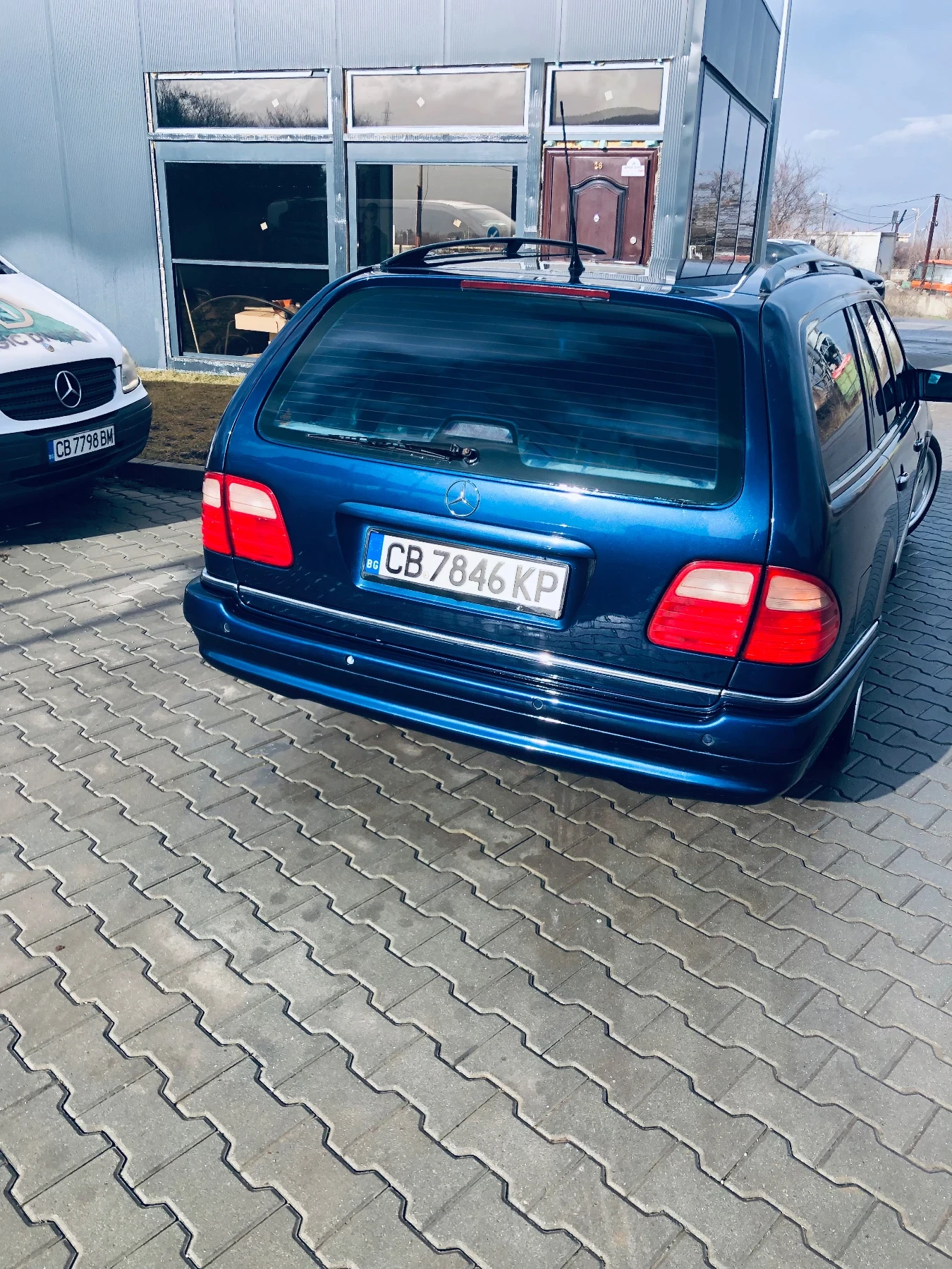 Mercedes-Benz E 420, снимка 2 - Автомобили и джипове - 54656123